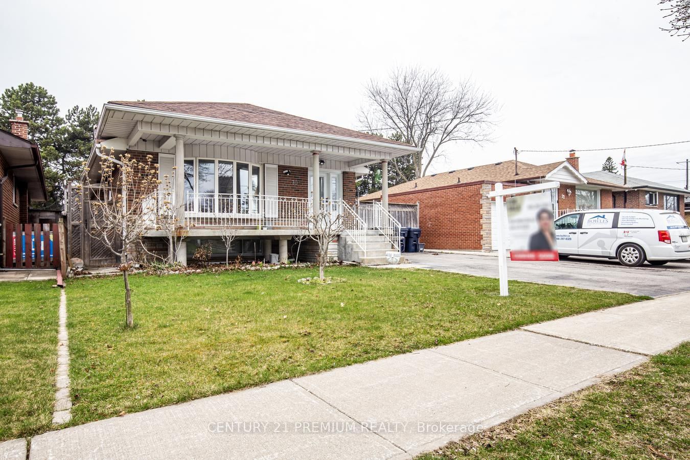 Detached House for sale at 70 Moraine Hill Drive, Toronto, Tam O'Shanter-Sullivan, M1T 2A2 - MLS: E12104610