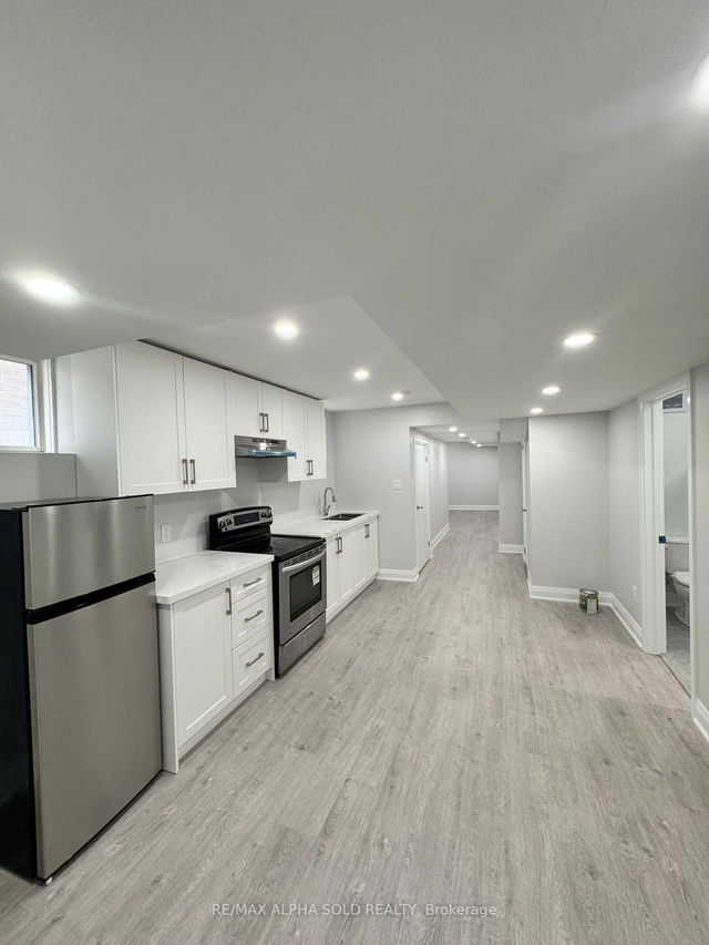 Bsmt - 26 Deer Ridge Crescent