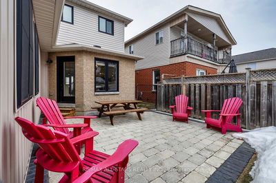64 Brandon Rd, Scugog - Port Perry image-0-2