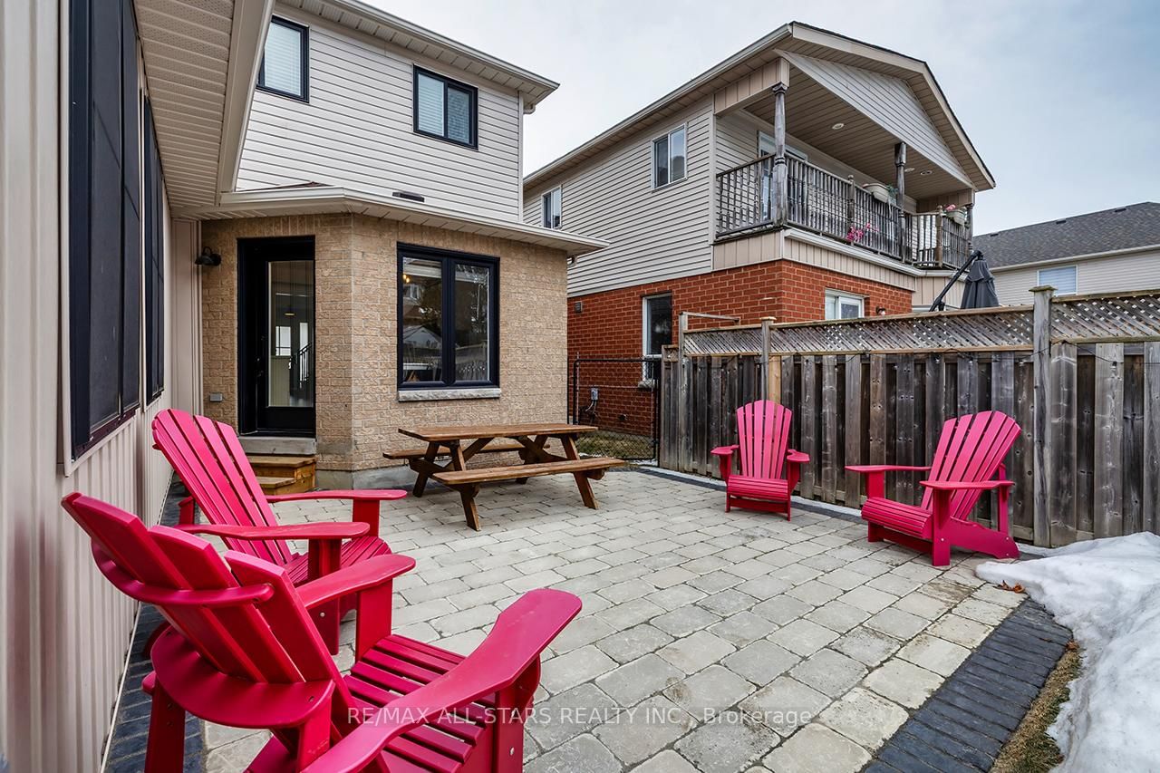 Detached House for sale at 64 Brandon Road, Scugog, Port Perry, L9L 1S8 - MLS: E12105503