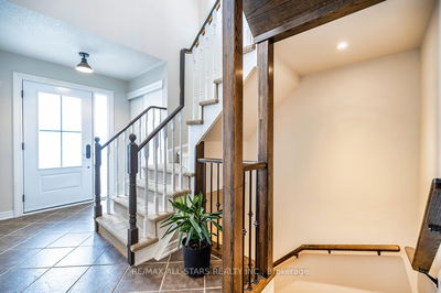 64 Brandon Rd, Scugog - Port Perry image-0-4