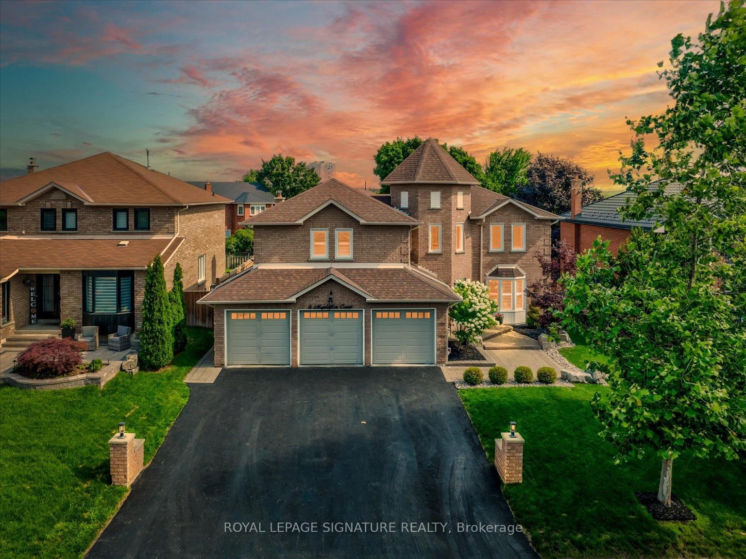 Detached House for sale at 6 Mapleglen Court, Whitby, Pringle Creek, L1R 1T7 - MLS: E12105821