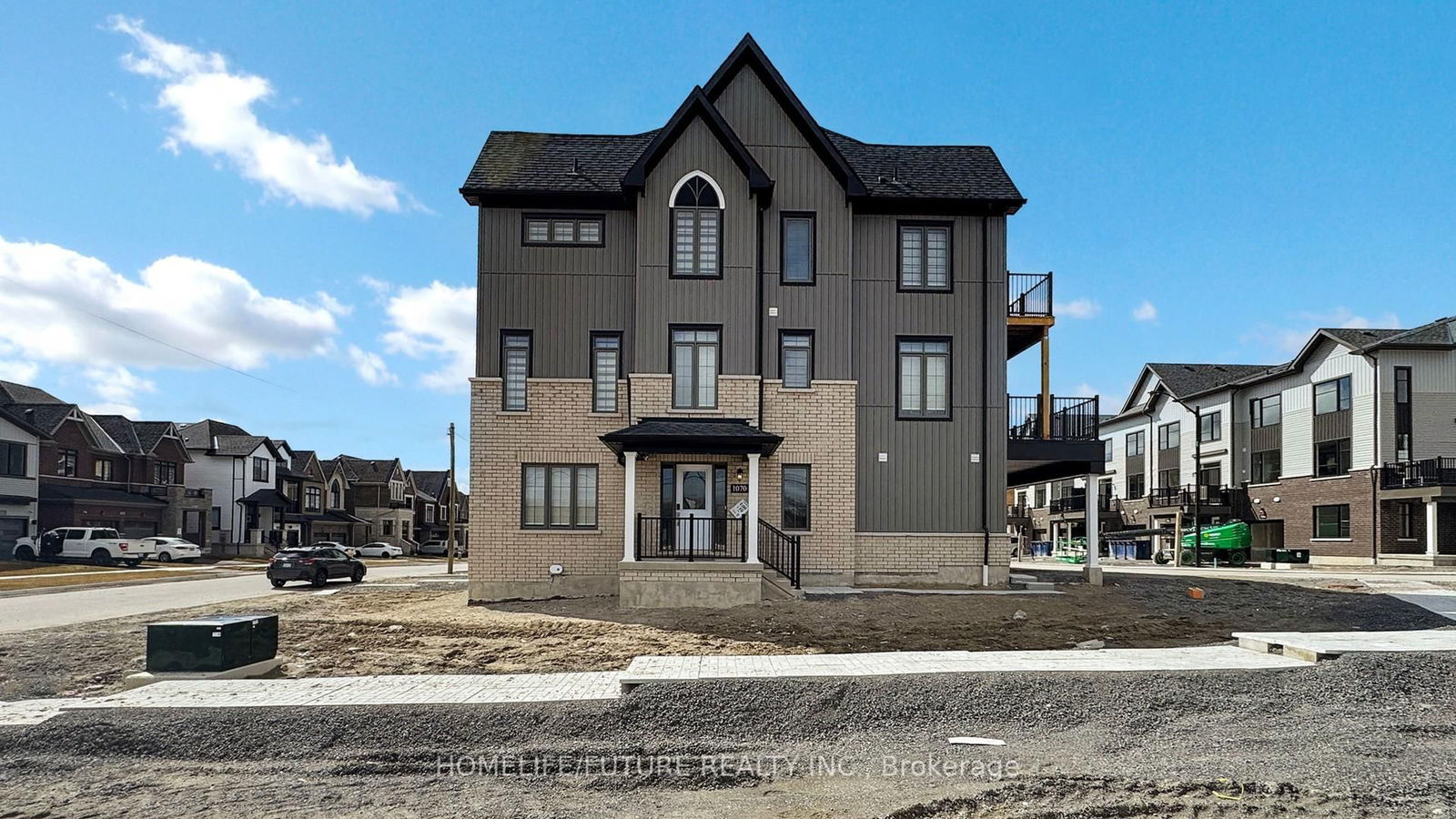 Townhouse for lease at Main-1070 Dyas Avenue, Oshawa, Kedron, L1L 0X1 - MLS: E12105832