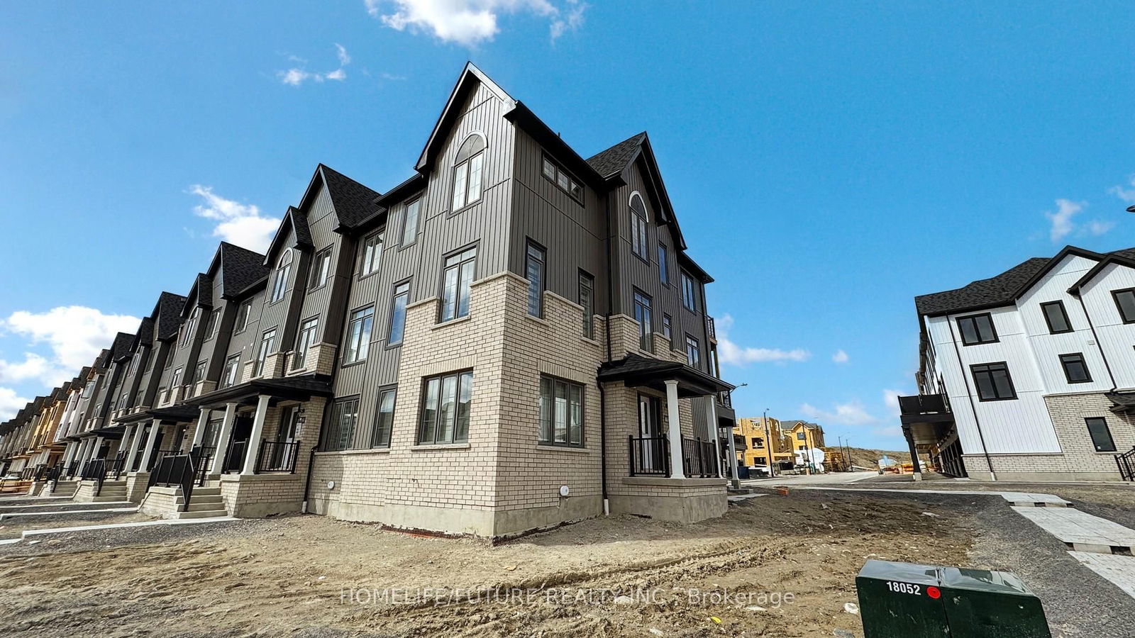 Townhouse for lease at Main-1070 Dyas Avenue, Oshawa, Kedron, L1L 0X1 - MLS: E12105832