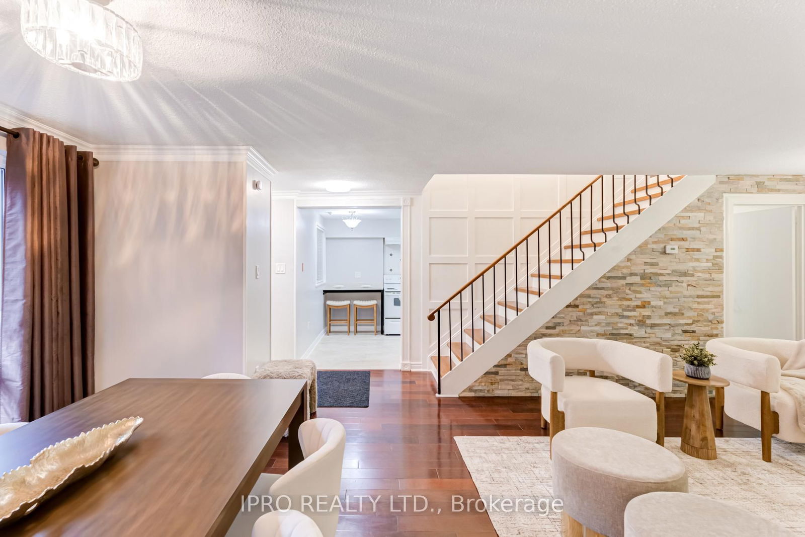 Townhouse sold at 61-130 Ling Road, Toronto, West Hill, M1E 4V9 - MLS: E12105999