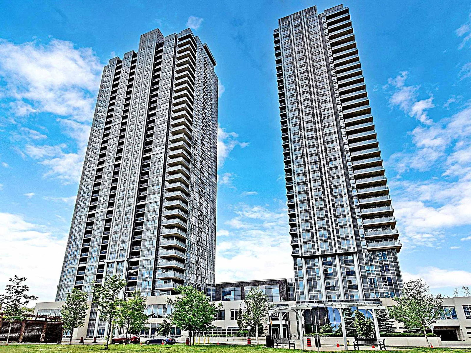 Condo for sale at 2616-275 Village Green Square, Toronto, Agincourt South-Malvern West, M1S 0L8 - MLS: E12106354