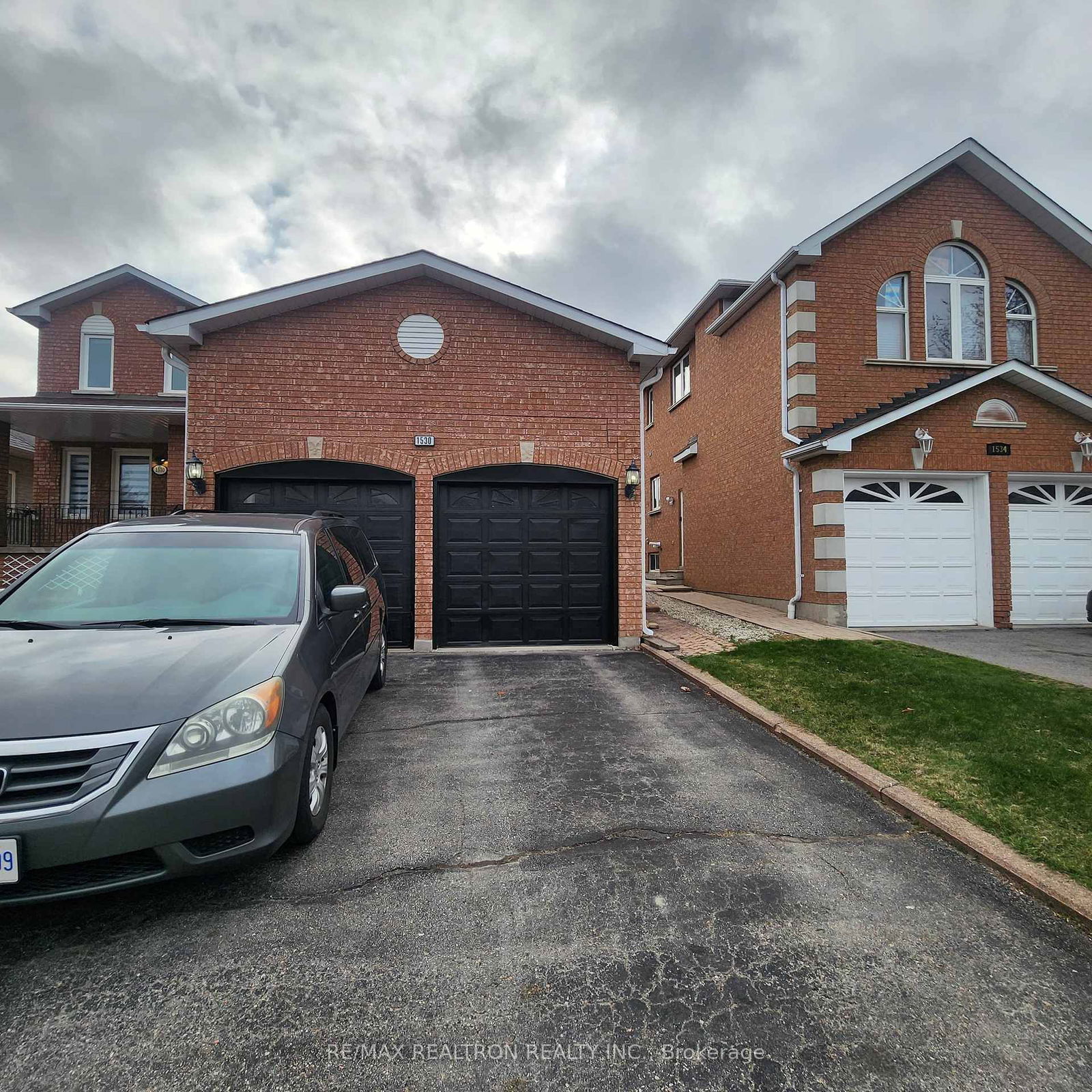 Detached House for sale at 1530 Oakburn Street, Pickering, Highbush, L1V 6N4 - MLS: E12107525