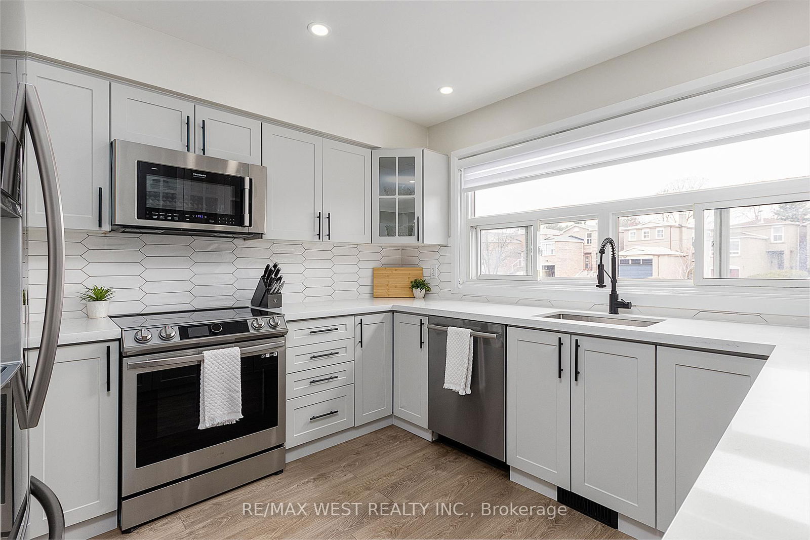 Townhouse for sale at 33-377 Military Trail, Toronto, Morningside, M1E 4E2 - MLS: E12107641