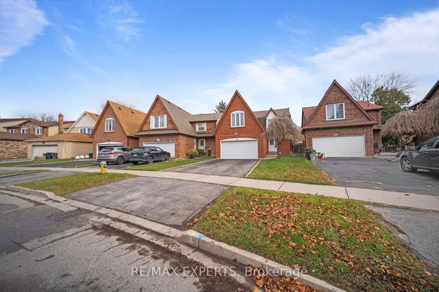 66 Carl Crescent