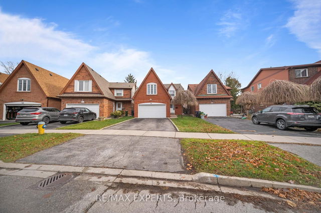 66 Carl Crescent