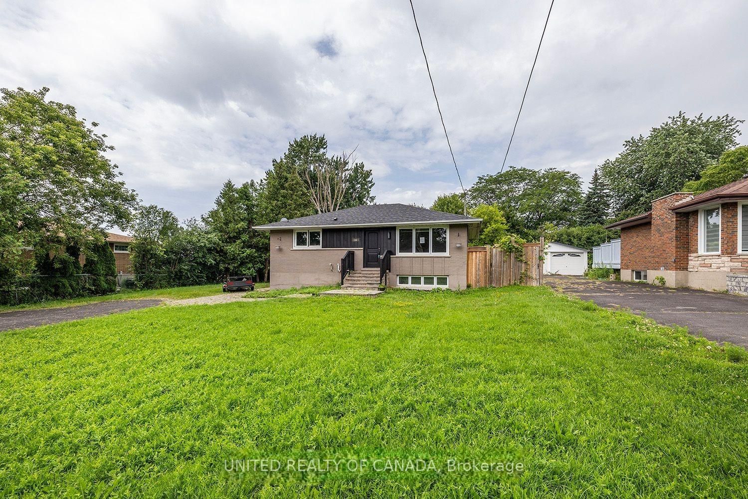 Detached House for lease at 66 Thickson Road, Whitby, Blue Grass Meadows, L1N 3P9 - MLS: E12108112