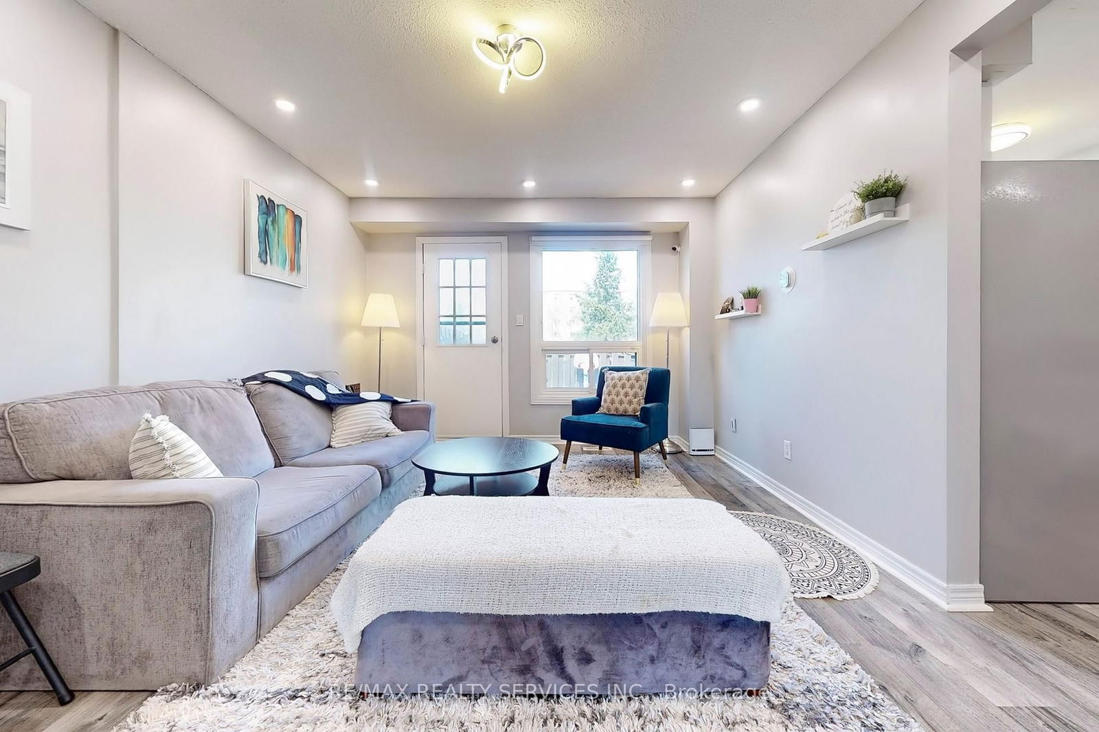 Property at 960 Glen