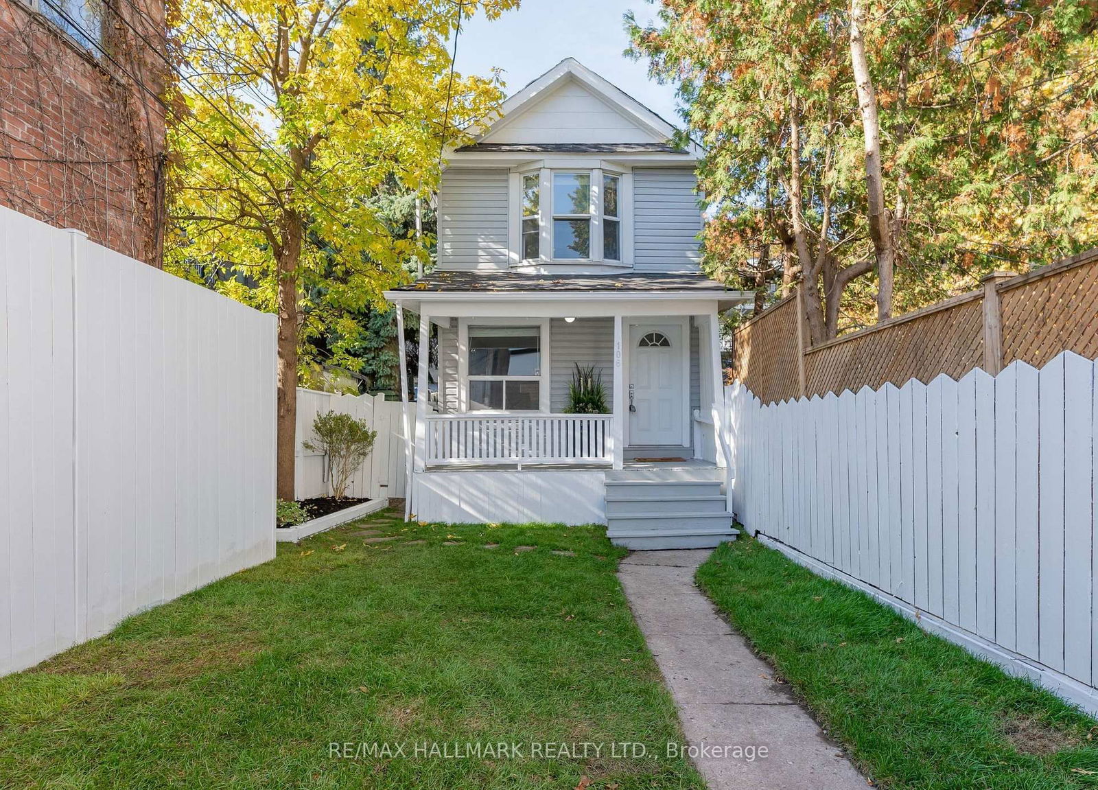 Detached House for sale at 106 Willow Avenue, Toronto, The Beaches, M4E 3K3 - MLS: E12108195