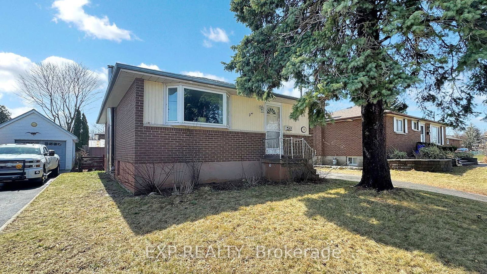 Detached House for sale at 769 Olive Avenue, Oshawa, Donevan, L1H 2S4 - MLS: E12108382