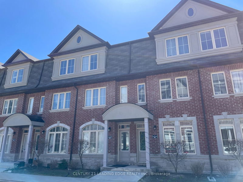 home for lease on 4-7 Eaton Park Lane