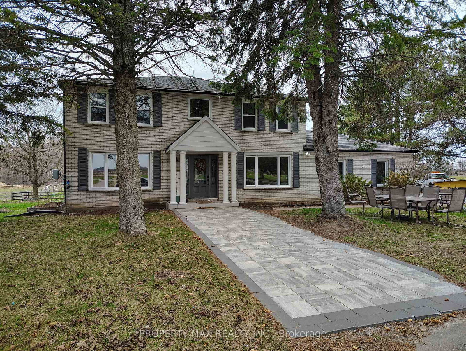 Listing Image 0