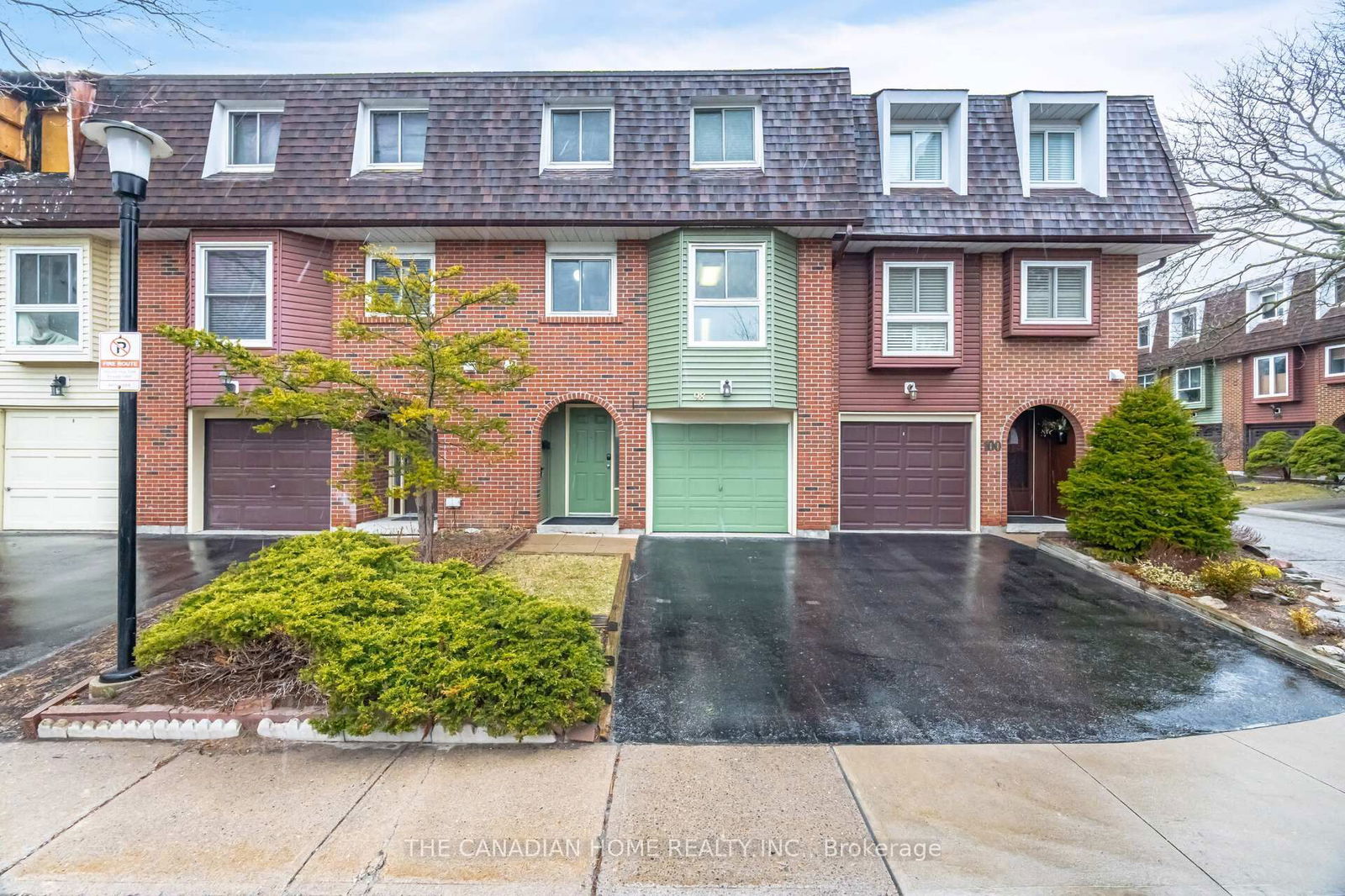Townhouse for sale at 98-4662 Kingston Road, Toronto, West Hill, M1E 4Y7 - MLS: E12109143