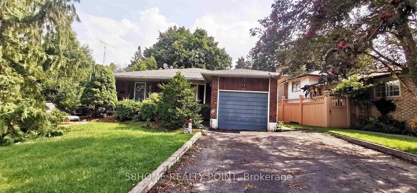 Detached House for lease at Lower-560 Arnhem Drive, Oshawa, O'Neill, L1G 2J5 - MLS: E12109183