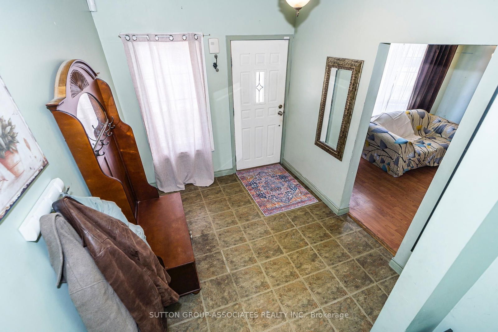 Detached House for sale at 16 North Bonnington Avenue, Toronto, Clairlea-Birchmount, M1K 1X2 - MLS: E12109204