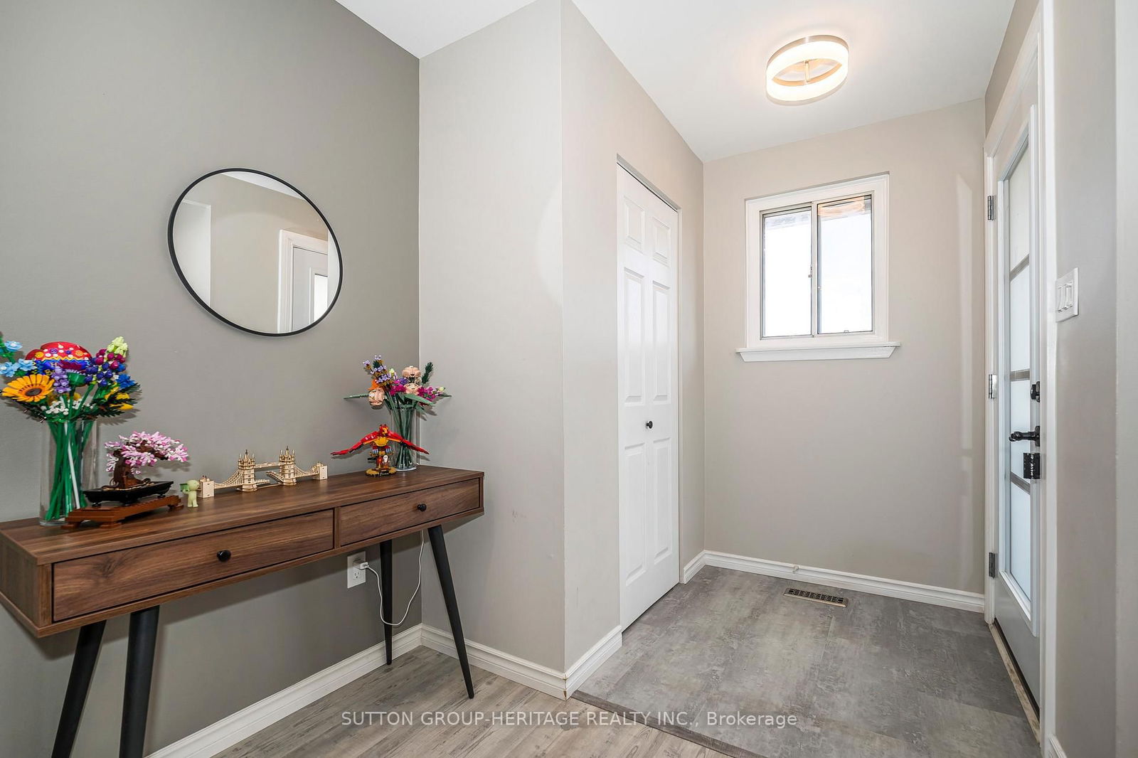 Semi-Detached House for sale at 437 Sedan Crescent, Oshawa, Central, L1H 3G4 - MLS: E12109337