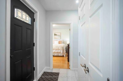 442 Ridgeway Ave, Oshawa - McLaughlin image-0-2