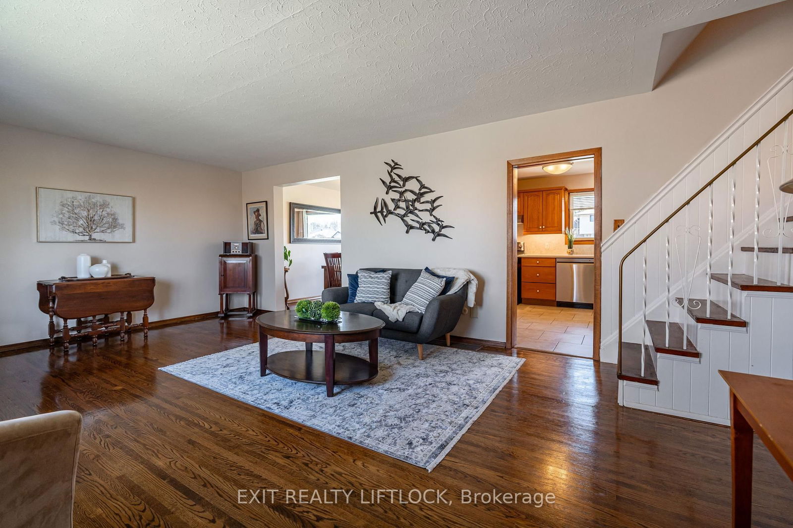 Detached House sold at 110 Labrador Drive, Oshawa, Donevan, L1H 7E3 - MLS: E12109421