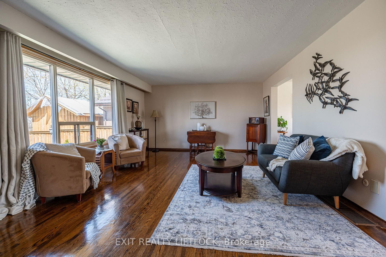 Detached House sold at 110 Labrador Drive, Oshawa, Donevan, L1H 7E3 - MLS: E12109421