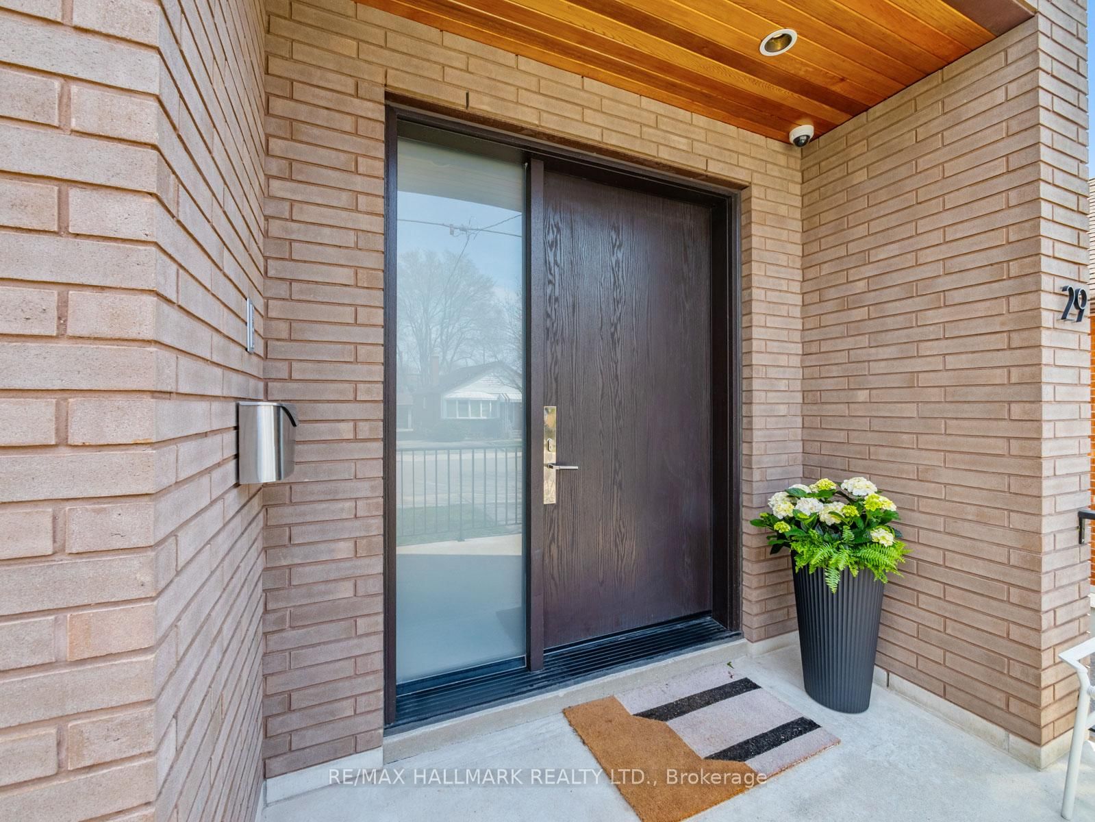 Detached House for sale at 29 Treadway Boulevard, Toronto, East York, M4C 3H6 - MLS: E12109438