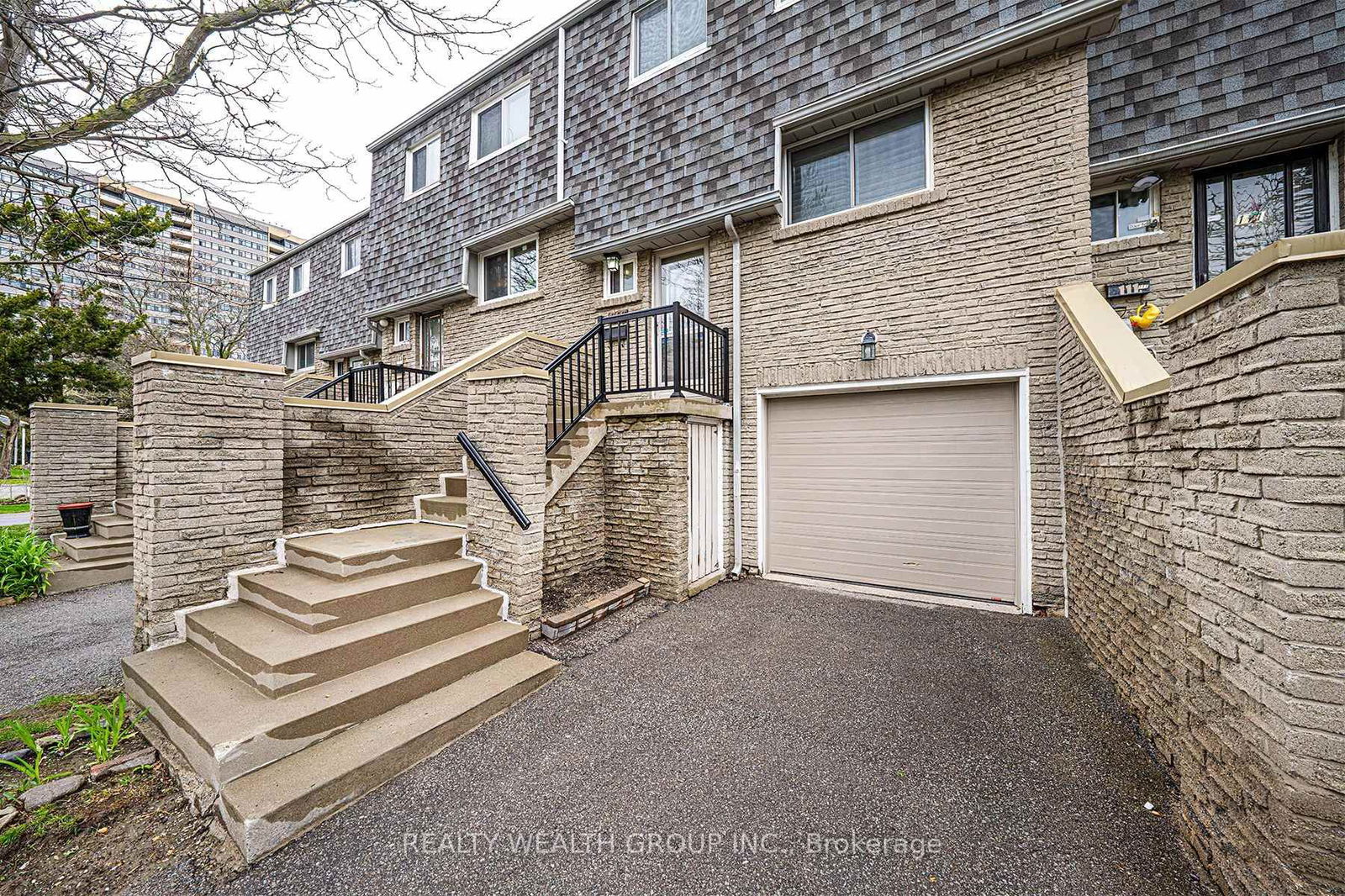 Townhouse for sale at 113-1280 Bridletowne Circle, Toronto, L'Amoreaux, M1W 2V4 - MLS: E12109443