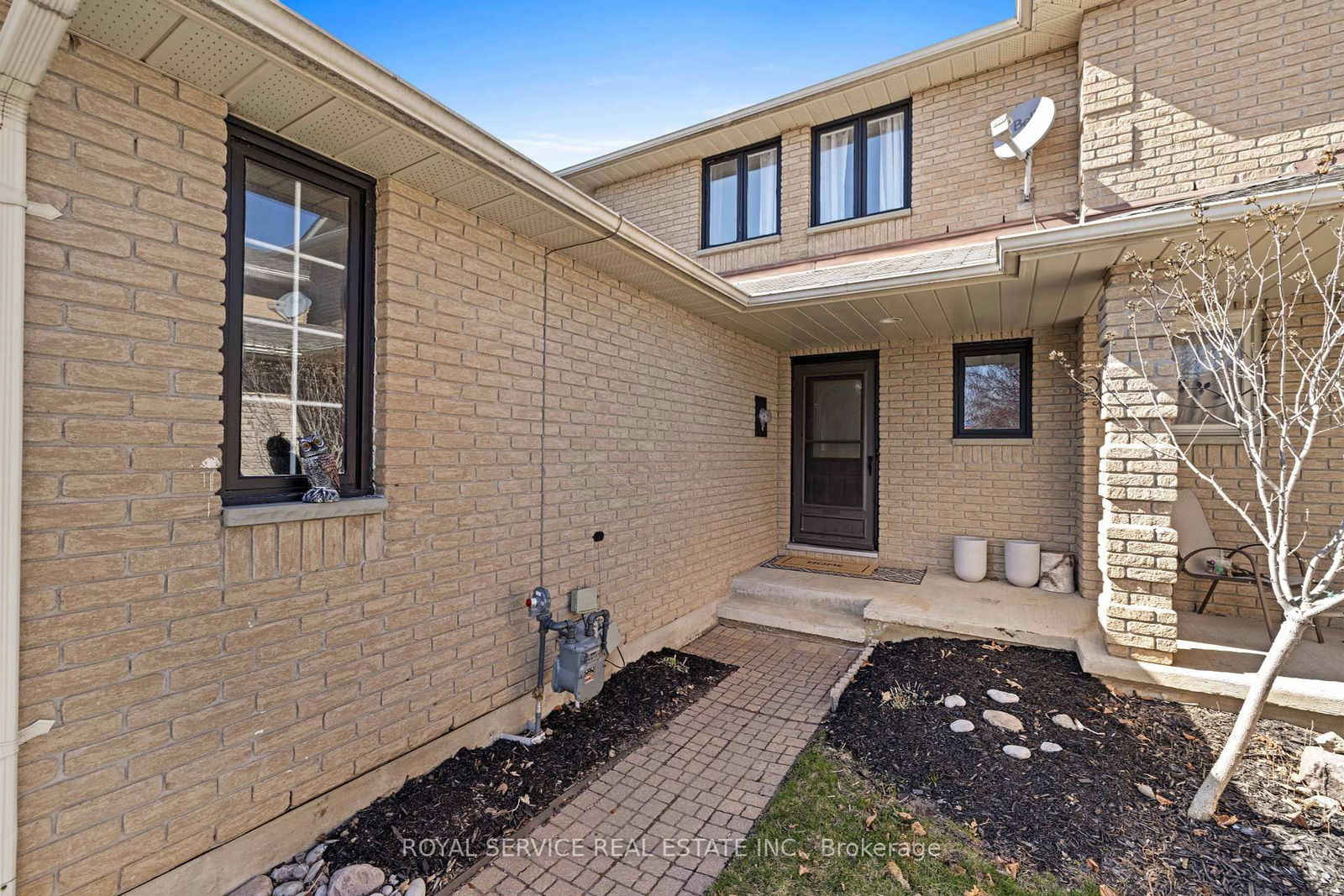 Semi-Detached House for sale at 45 Short Crescent, Clarington, Courtice, L1E 2Z5 - MLS: E12109480
