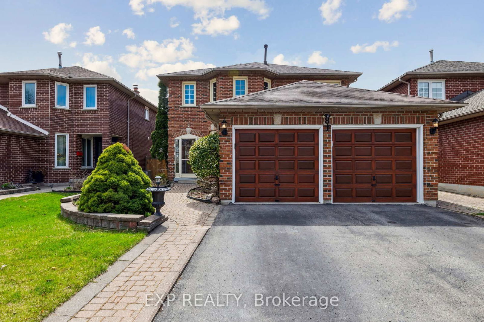 Property at 8 Martinet