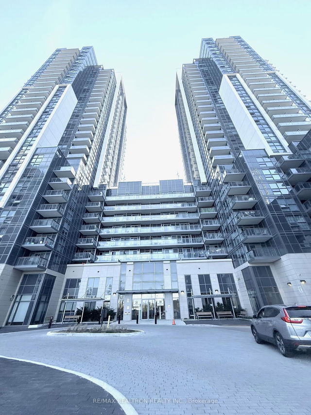 426 - 20 Meadowglen Place