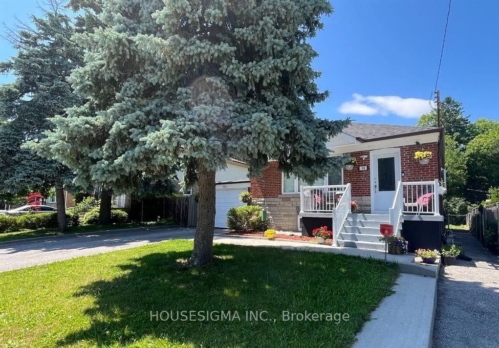Detached House for lease at Main Floor-98 Flora Drive, Toronto, Wexford-Maryvale, M1P 1A6 - MLS: E12110525