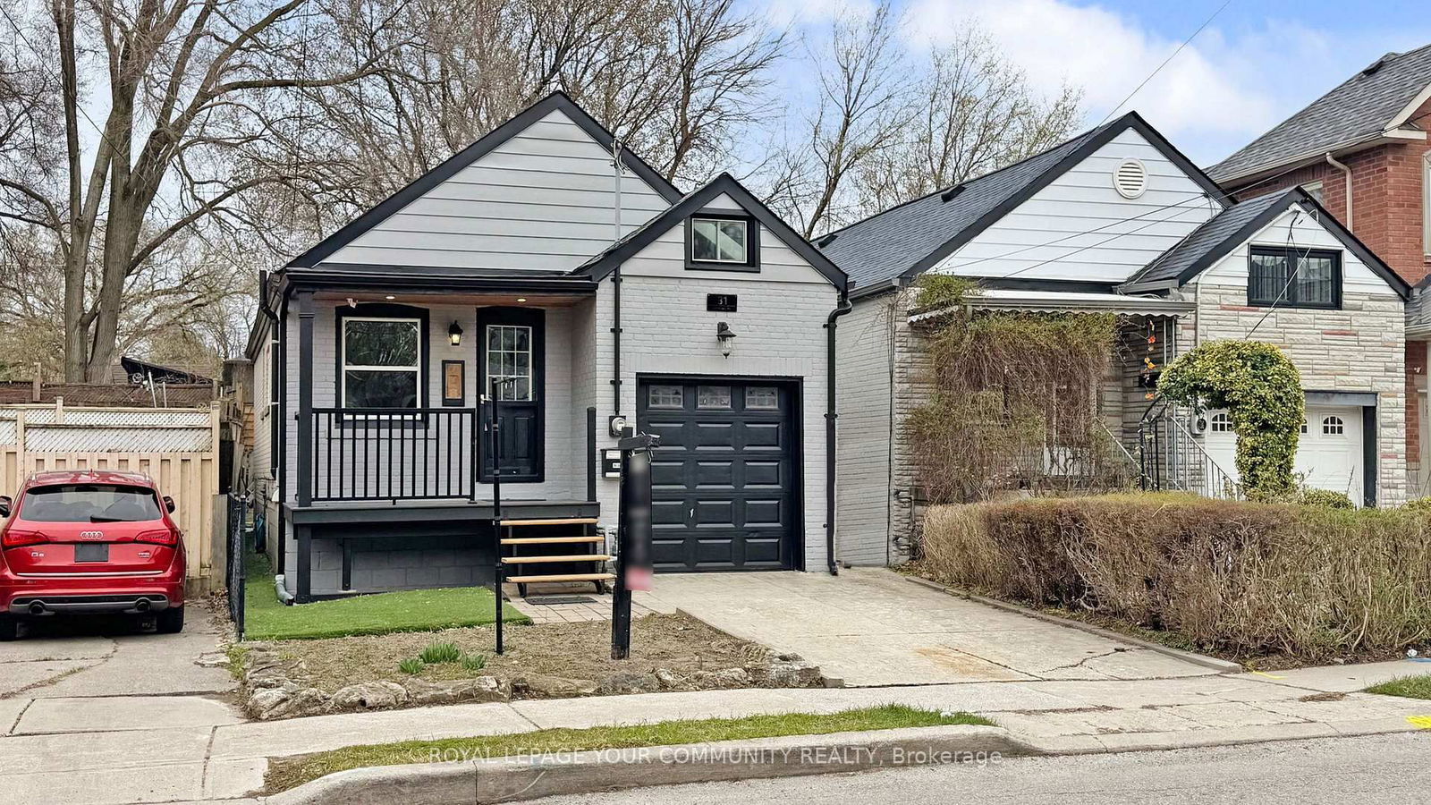 Detached House for sale at 31 Hamstead Avenue, Toronto, Woodbine-Lumsden, M4C 2S3 - MLS: E12110731