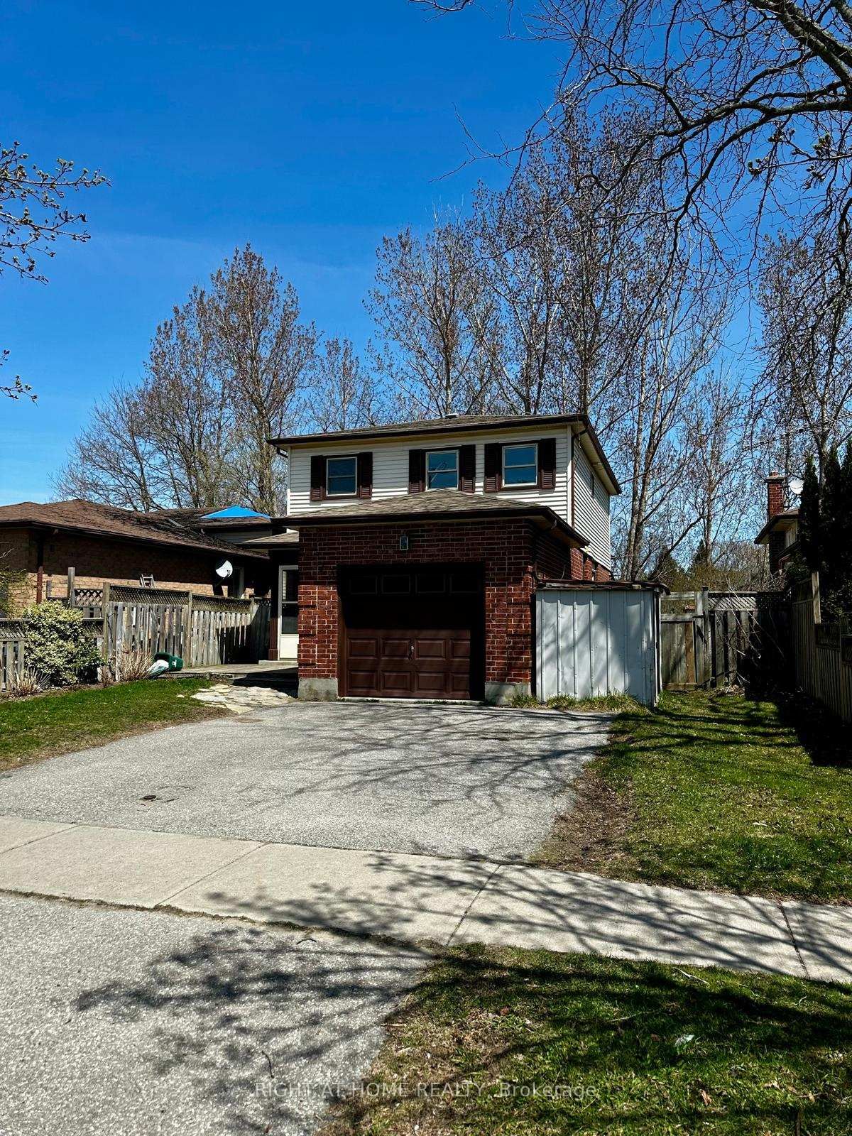 Detached House for sale at 73 Birchfield Drive, Clarington, Courtice, L1E 1M7 - MLS: E12110942