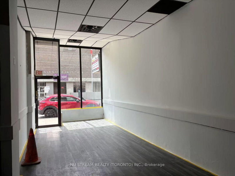 688 Gerrard St, Toronto, M4M 1Y3 | Image 2