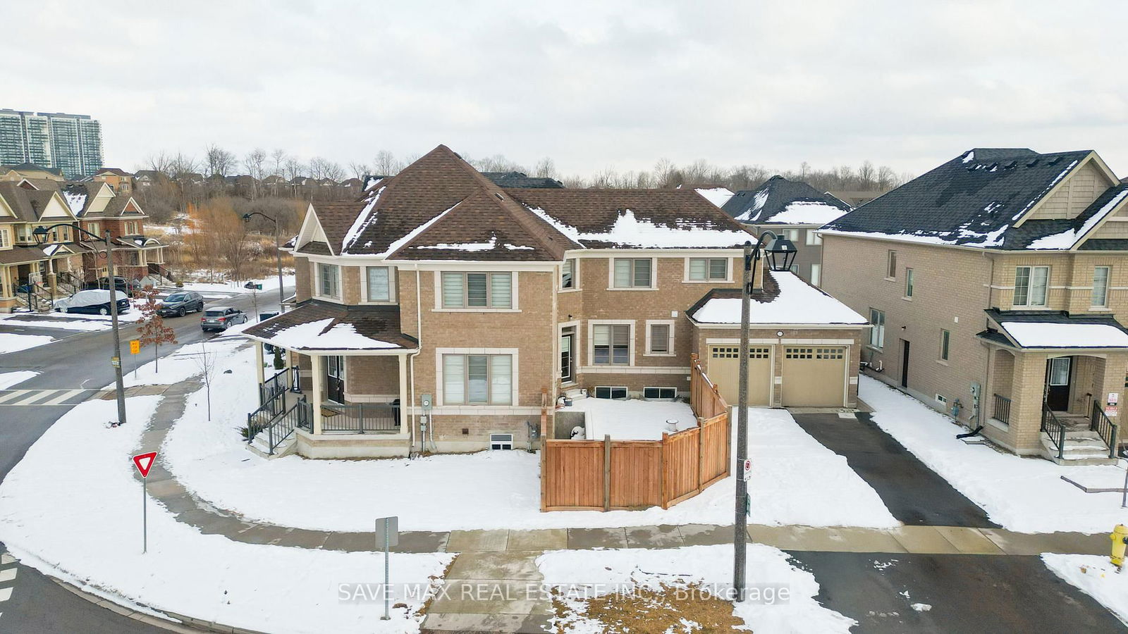 Property at 2576 Bandsman