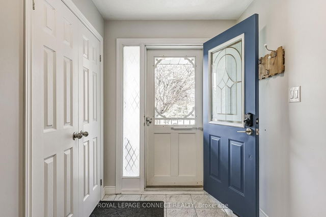 85 Brownstone Crescent