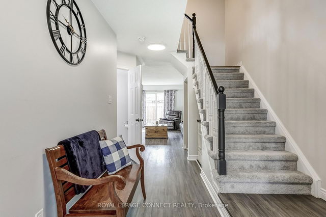 85 Brownstone Crescent