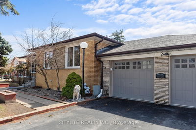 2 Emmeline Cres, Toronto - Agincourt South-Malvern West image-0-1