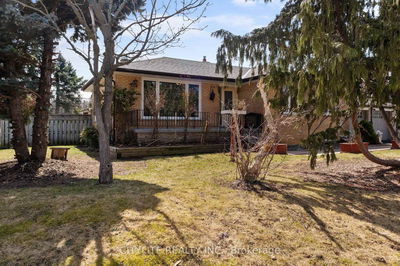 2 Emmeline Cres, Toronto - Agincourt South-Malvern West image-0-3