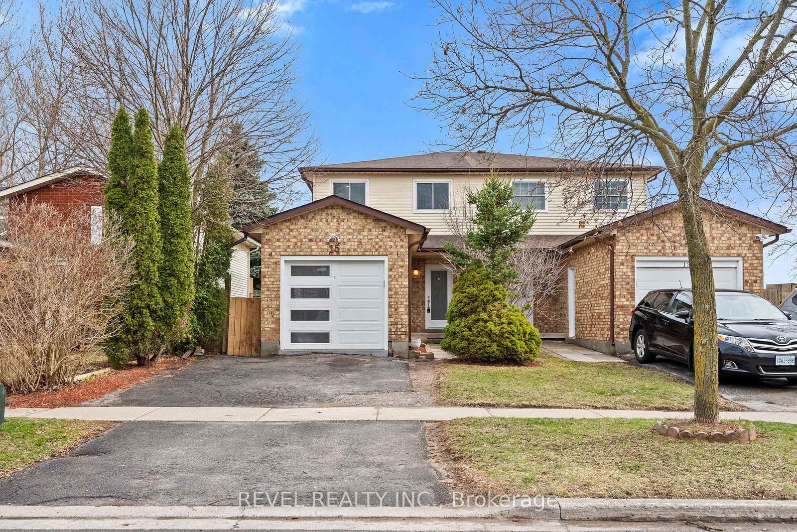 Property at 15 Hartsfield