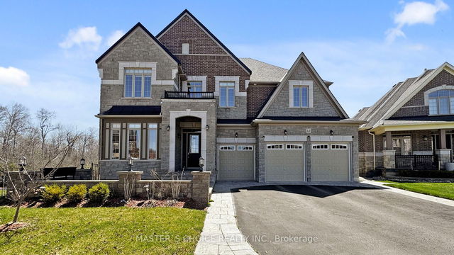12 Donwoods Crescent