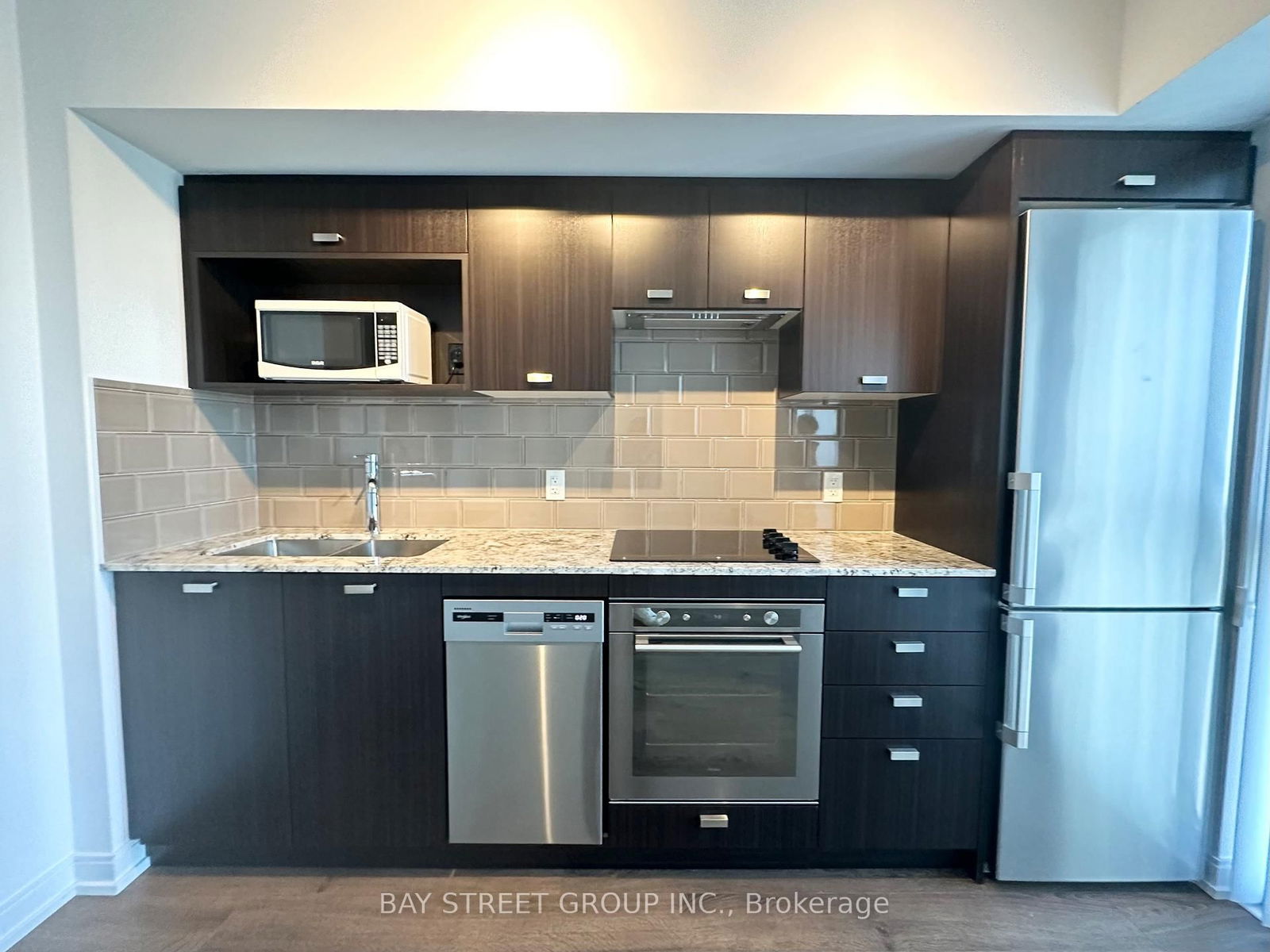 Condo for lease at 2217-275 Village Green Square, Toronto, Agincourt South-Malvern West, M1S 0L8 - MLS: E12111778