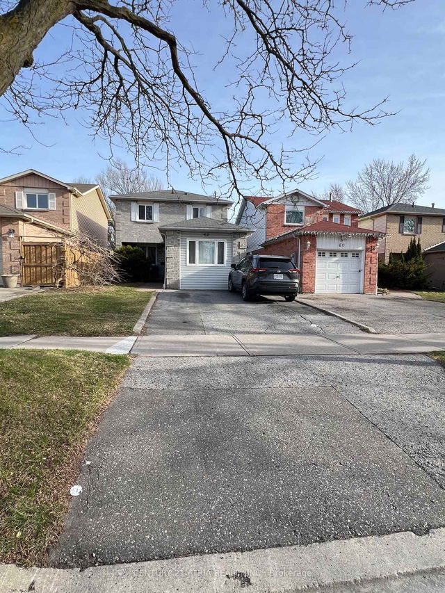 62 Field Crescent