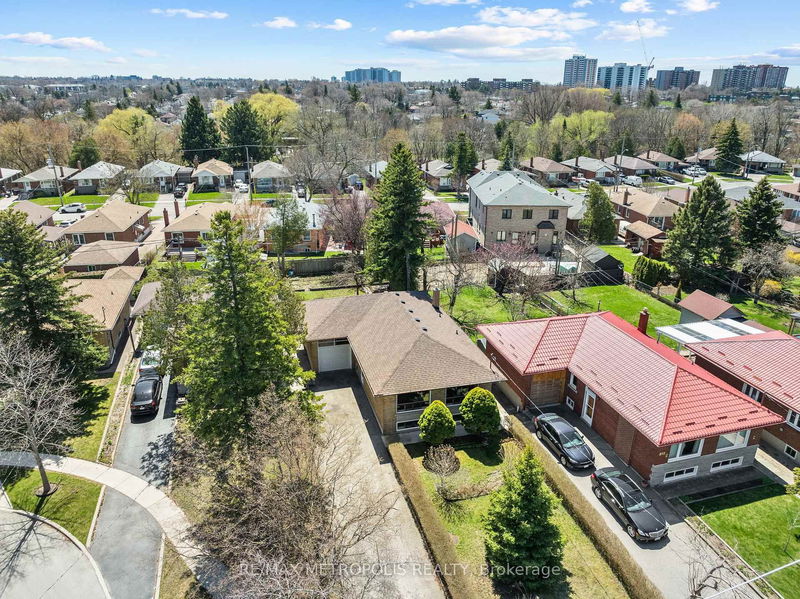 25 Kells Ave, Toronto - Bendale image-0-0