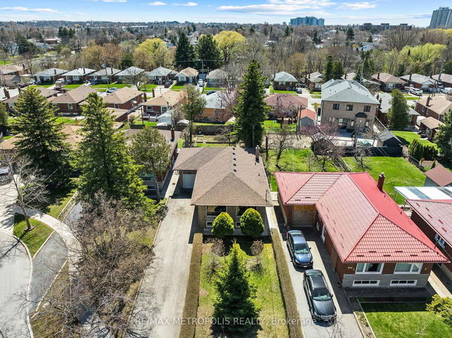 25 Kells Avenue