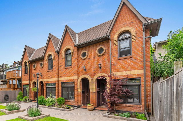 TH11 - 10 Buller Avenue