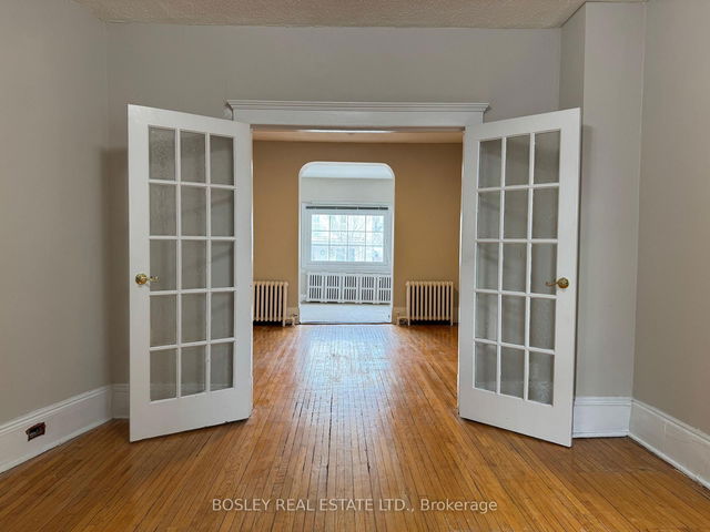 Main - 89 Woodbine Avenue