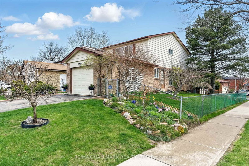 69 White Heather Blvd, Toronto, M1V 1P7 | Image 2